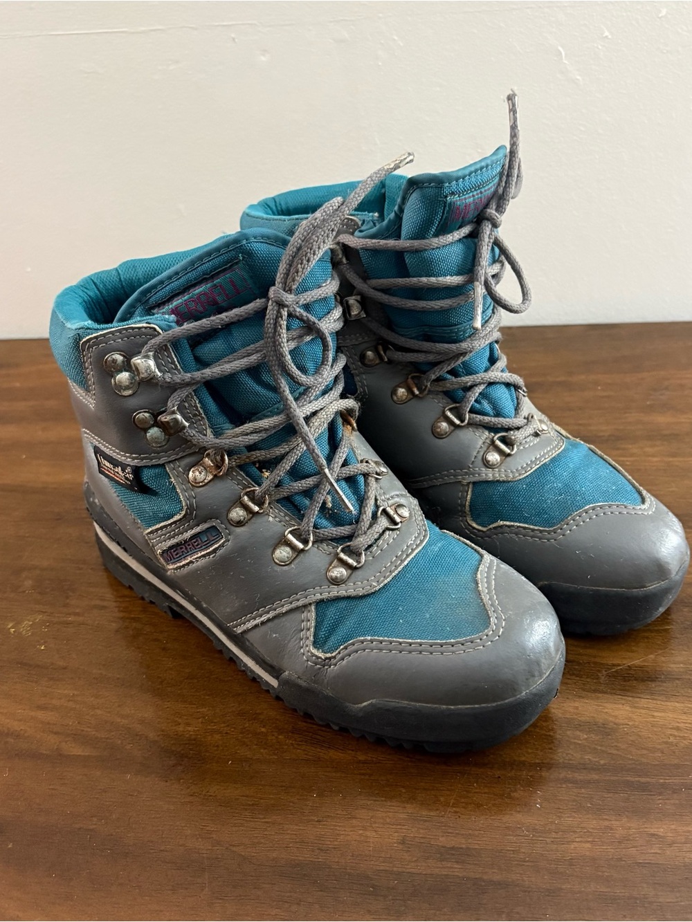 Merrell Vintage Hiking Boots Womens 6 Grey Teal Suede Canvas Mid Top Gorpcore